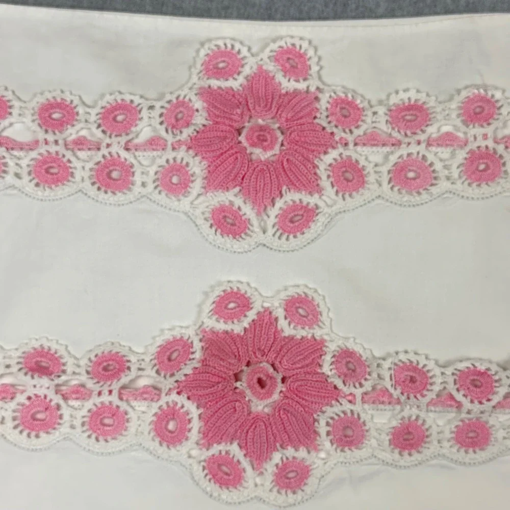 Vintage White Pillowcase Pair Pink Crochet Lace Trim Floral Medallion 20x32
